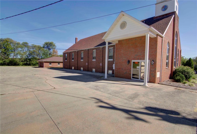 1009 Gallatin Street, Vandalia, Illinois 62471, ,Commercial Sale,For Sale,Gallatin,MAR24062699