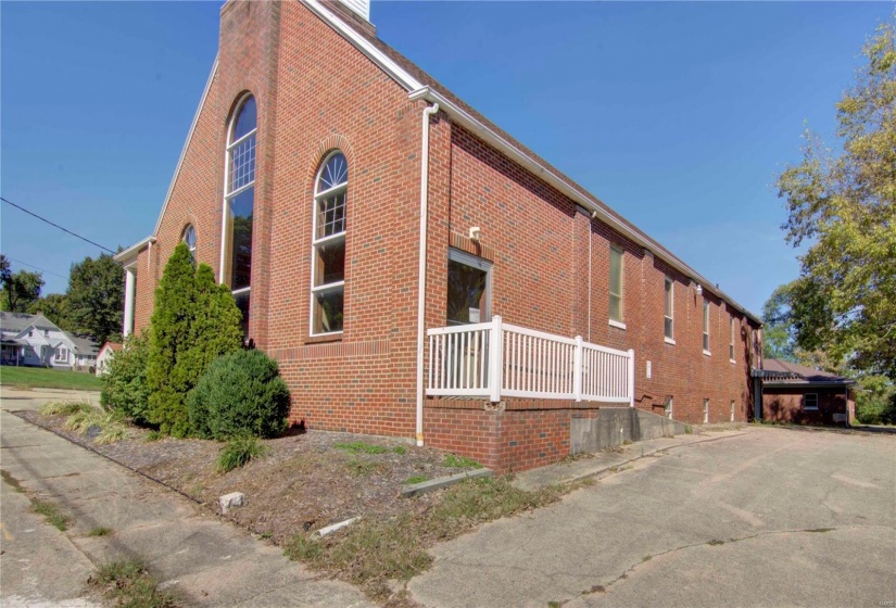 1009 Gallatin Street, Vandalia, Illinois 62471, ,Commercial Sale,For Sale,Gallatin,MAR24062699