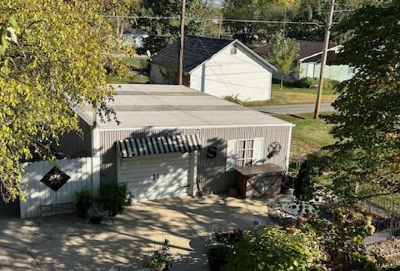 112 KENNEDY Boulevard, Vandalia, Illinois 62471, 2 Bedrooms Bedrooms, 8 Rooms Rooms,2 BathroomsBathrooms,Residential,For Sale,KENNEDY,MAR24067404