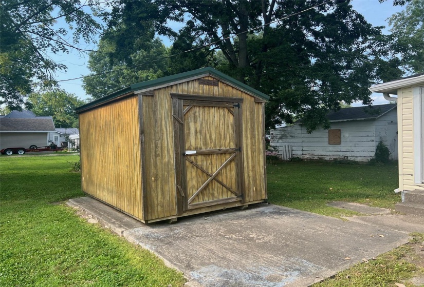 113 Maple Street, Brownstown, Illinois 62418, 2 Bedrooms Bedrooms, 5 Rooms Rooms,1 BathroomBathrooms,Residential,For Sale,Maple,MAR24047265